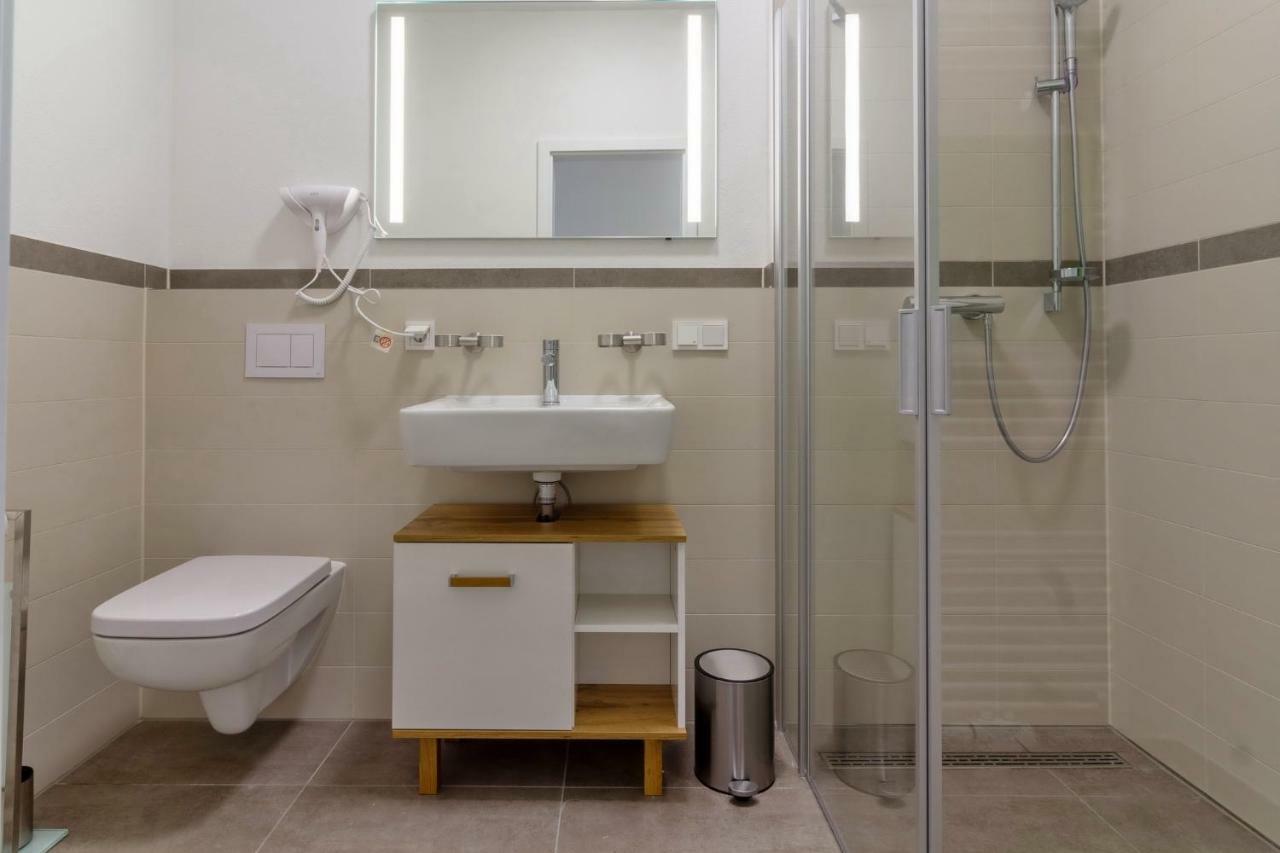 Ahoi Apartment โกลเวอ ภายนอก รูปภาพ