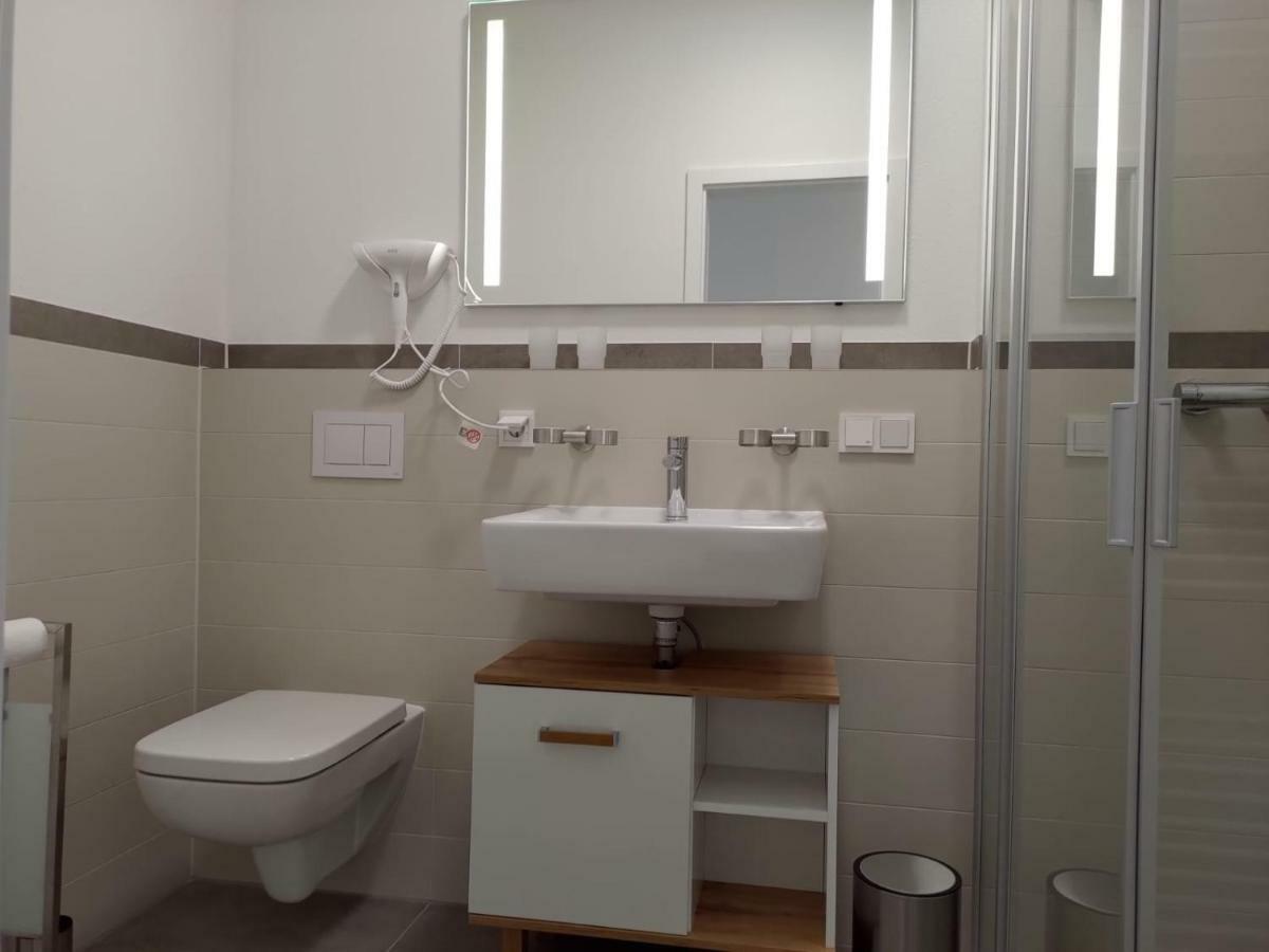 Ahoi Apartment โกลเวอ ภายนอก รูปภาพ